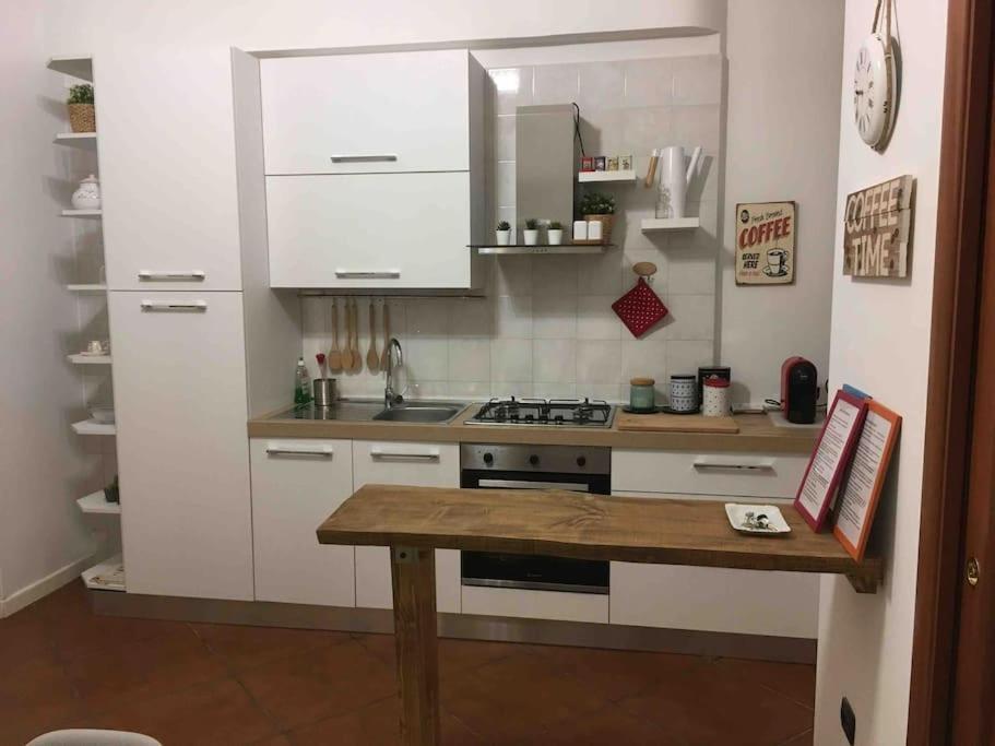 Casa Via Toledo. Centralissima E Vicina Al Porto Appartement Napels Buitenkant foto