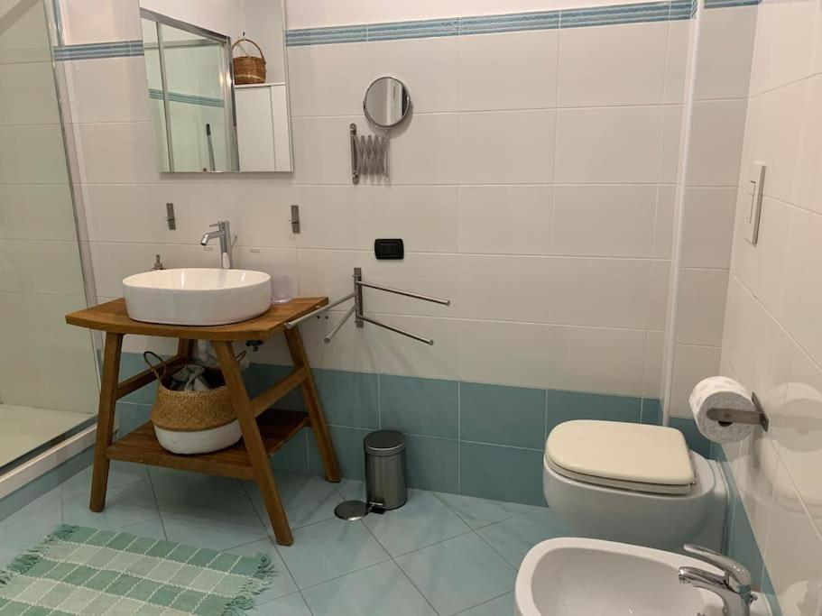 Casa Via Toledo. Centralissima E Vicina Al Porto Appartement Napels Buitenkant foto